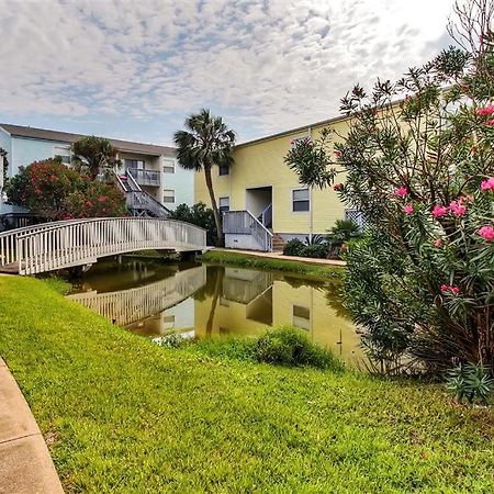 Renovated Pensacola Beach Condo With Community Pool! Exterior photo