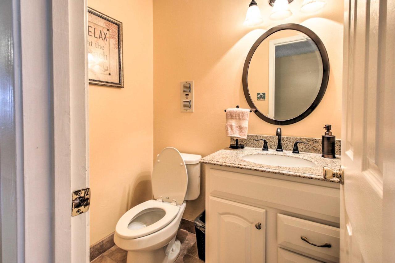 Renovated Pensacola Beach Condo With Community Pool! Exterior photo
