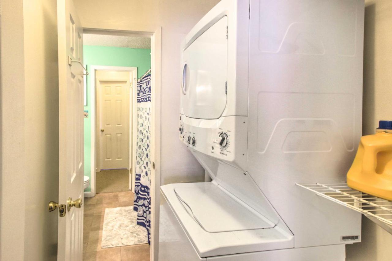 Renovated Pensacola Beach Condo With Community Pool! Exterior photo